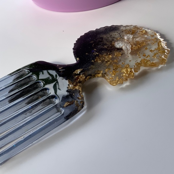 Beautiful Afro Pick - Picture 2 of 4